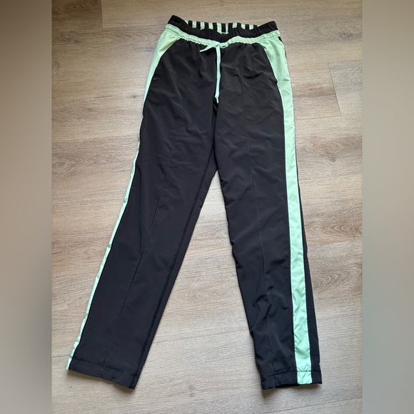 Lululemon Athletica Run Bandit Black and Mint Track Pants - Picture 5 of 14